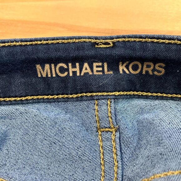 Michael Kors Izzy Skinny jeans. Dark wash, somewhat distressed. Women’s size 8. - Picture 3 of 4